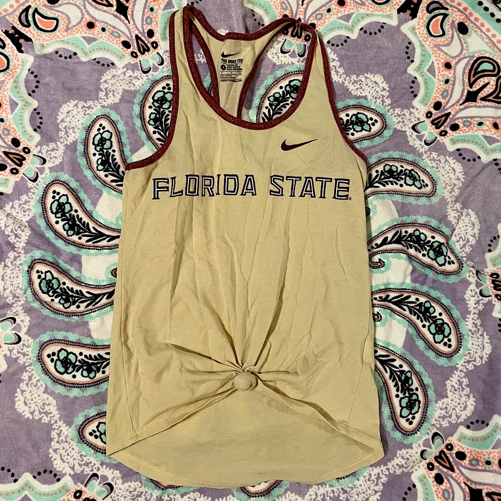 Nike tank top ✔️